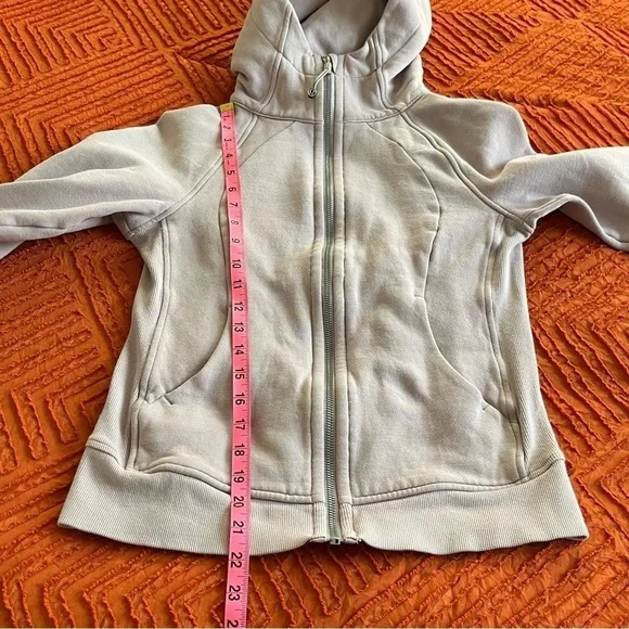 Lululemon Scuba Hoodie *Light Cotton Fleece
Smoky Blush Size 4 Full Zip - Picture 5 of 9